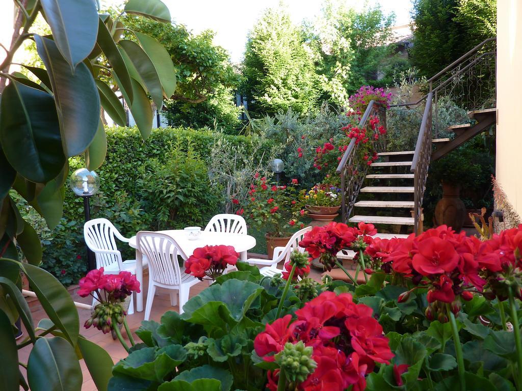 Primettahouse Hotel San Gimignano Exterior foto